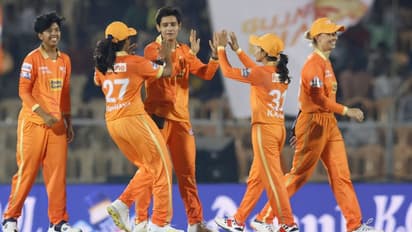 WPL 2023: டெல்லி கேபிடள்ஸ் - குஜராத் ஜெயிண்ட்ஸ் பலப்பரீட்சை..! டாஸ் ரிப்போர்ட்