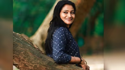 അടിമുടി ദുരൂഹത, ചോദ്യം ചെയ്യലുകളോട് സഹകരിക്കാതെ കൃഷി ഓഫീസർ ജിഷ, അറസ്റ്റിന് പിന്നാലെ സസ്പെൻഷനും