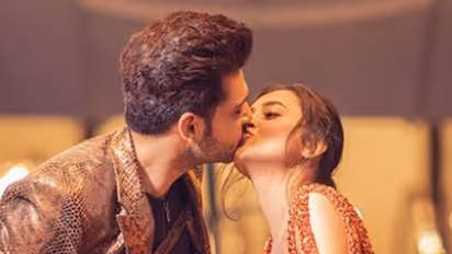SHOCKING: Tejasswi Prakash, Karan Kundrra are breaking-up? Here's what Naagin star has to say