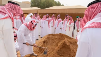 ജൗഹറ രാജകുമാരിയുടെ മരണാനന്തര ചടങ്ങുകളില് പങ്കെടുത്ത് സൗദി കിരീടാവകാശി