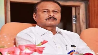   ಸಜ್ಜನ ರಾಜಕಾರಣಿಗಳಿದು ಕಾಲವಲ್ಲ : ಸಾಮಾನ್ಯ ಕುಟುಂಬದಿಂದ ಬಂದು ಎತ್ತರಕ್ಕೆ ಏರಿದ್ದು ಪವಾಡ