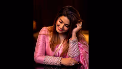 பட வாய்ப்புக்காக நைட் பார்ட்டி.. சிரிச்சியே பட வாய்ப்பை வளைத்து போட்ட சினேகா! ரகசியத்தை உடைத்த பயில்வான்!