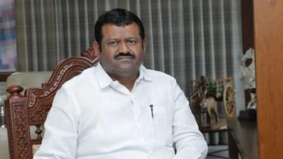 ನವಲಗುಂದ ಬಂಡಾಯ: ಶಂಕರ ಪಾಟೀಲ ಮುನೇನಕೊಪ್ಪ ವಿರುದ್ಧ ಸ್ಪರ್ಧೆಗೆ 8 ಕಾಂಗ್ರೆಸಿಗರು ಸಿದ್ಧ!