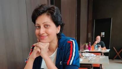 ಸ್ತನದ ಕ್ಯಾನ್ಸರ್‌: 16 ಕೀಮೋಥೆರಪಿ ನಂತರ ತಲೆ ಕೂದಲು ಬೆಳೆಯುತ್ತಿದೆ ಎಂದ ನಟಿ ಹಂಸ ನಂದಿನಿ