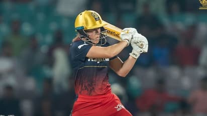 WPL 2023: எலைஸ் பெர்ரி அதிரடி அரைசதம்.. டெல்லி கேபிடள்ஸுக்கு சவாலான இலக்கை நிர்ணயித்தது ஆர்சிபி