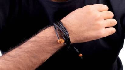 கடன் தொல்லையால் அவதிப்படுறீங்களா? அப்போ இந்த பரிகாரத்தை செய்யுங்க...!!!