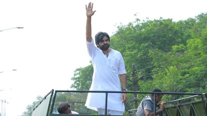 ఏపీ ప్రజల డేటా హైదరాబాద్లో .. ఆ సంస్థలో 700 మంది, జీతాలు ఎవరిస్తున్నారు : పవన్ సంచలన వ్యాఖ్యలు