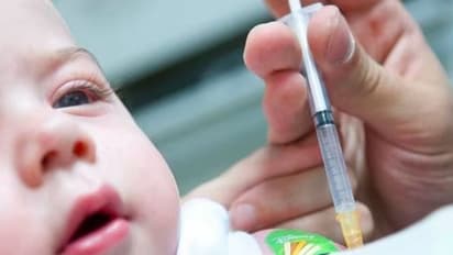 Vaccines: குழந்தைகளுக்கு கட்டாயம் போட வேண்டிய தடுப்பூசிகள் என்னென்ன தெரியுமா? 