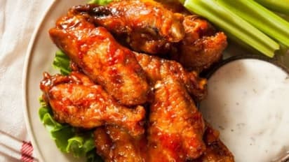 'ചിക്കൻ വിംഗ്സ്' ഓര്‍ഡര്‍ ചെയ്തു, കിട്ടിയത് വേറൊന്ന്; റെസ്റ്റോറന്‍റിനെതിരെ കേസ് നല്‍കി ഉപഭോക്താവ്