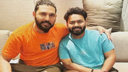 சாம்பியன் மீண்டும் வருவார் - ரிஷப் பண்ட் தோள் மீது கை போட்டு ஹாயாக அமர்ந்து பேசிய யுவராஜ் சிங்!