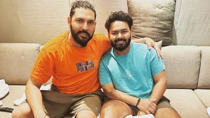 పంత్ను కలిసిన యువీ.. టీమిండియా వికెట్ కీపర్ హెల్త్ గురించి కీలక అప్డేట్..