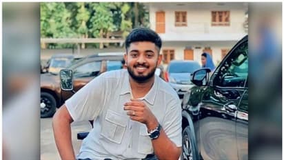 തടി ലോറിക്ക് പിന്നിൽ ബൈക്കിടിച്ച് യുവാവ് മരിച്ചു; അപകടം മൂവാറ്റുപുഴ പേഴക്കാപ്പിള്ളിയിൽ