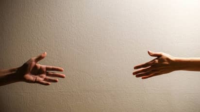 കാമുകി ചതിച്ചപ്പോൾ 25000 രൂപ കിട്ടി, ഇത് ഹാർട്ട്ബ്രേക്ക് ഇൻഷുറൻസ് ഫണ്ട് എന്ന് യുവാവ്