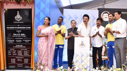 கலைஞர் எம் கருணாநிதி ஸ்டாண்டுகளை திறந்து வைத்த முதல்வர் மு.க.ஸ்டாலின்!