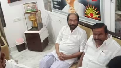 திருச்சி சிவாவை நேரில் சந்தித்தார் அமைச்சர் கே.என்.நேரு... ஆதரவாளர்கள் மோதல் சம்பவம் குறித்து பேச்சுவார்த்தை!!