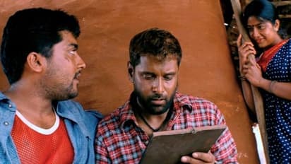 விக்ரமுக்கு தேசிய விருது கொடுத்த பிதாமகன் படத்தில் சூர்யா நடித்த ரோல் என்னுடையது – கருணாஸ்!