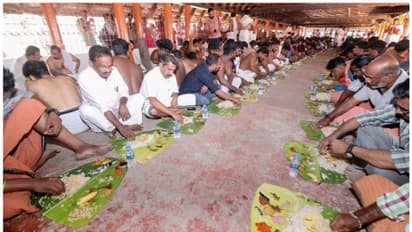 പാല്‍പ്പായസത്തിന്റെ മാധുര്യവും ഐതിഹ്യപ്പെരുമയും സമന്വയിച്ചു;  അമ്പലപ്പുഴയിൽ നാടകശാല സദ്യ നടന്നു