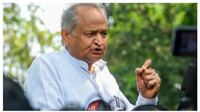 തെരഞ്ഞെടുപ്പിന് മാസങ്ങൾ ബാക്കി; രാജസ്ഥാനിൽ 19 ജില്ലകൾ പ്രഖ്യാപിച്ച് ​ഗെഹ്ലോട്ട്; രാഷ്ട്രീയ ലക്ഷ്യമെന്ന് ബിജെപി