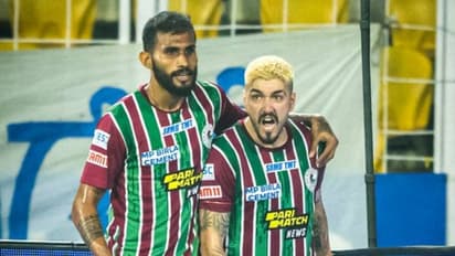 ഐഎസ്എല് ഫൈനല് ആവേശം; വലകുലുക്കി എടികെ, തിരിച്ചടിച്ച് ഛേത്രി