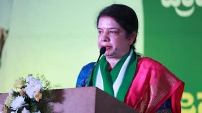 ಬೆಂಗಳೂರು-ಮೈಸೂರು ಎಕ್ಸ್ಪ್ರೆಸ್ವೇ ಅಸಲಿಮುಖ ಮತ್ತೊಮ್ಮೆ ಕಳಚಿ ಬಿದ್ದಿದೆ: ಅನಿತಾ ಕುಮಾರಸ್ವಾಮಿ ಟೀಕೆ