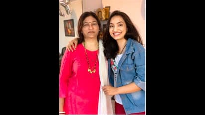 ಈ ವಯಸ್ಸಲ್ಲಿ ನಿಮ್ಮ ಸಾಧನೆಗೆ ಹೆಮ್ಮೆ ಆಗುತ್ತೆ; ಕಾನೂನು ಪದವಿ ಪಡೆದ ತಾಯಿಗೆ ವೈಷ್ಣವಿ ಗೌಡ ಮೆಚ್ಚುಗೆ