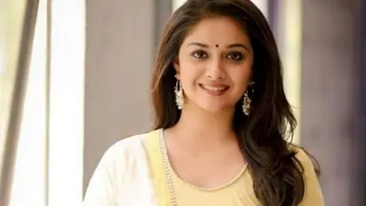 Keerthy Suresh; 70 ಲಕ್ಷ ರೂ. ಮೌಲ್ಯದ 130 ಚಿನ್ನದ ನಾಣ್ಯಗಳನ್ನು ಉಡುಗೊರೆ ನೀಡಿದ 'ಮಹಾನಟಿ'