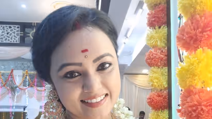 44 வயதில்... அருவி சீரியல் நடிகை லாவண்யாவுக்கு நடந்த திருமணம்! குவியும் ரசிகர்கள் வாழ்த்து..!