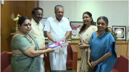 நடிகையை கட்டிப்பிடிக்கும் காட்சி; வேண்டுமென்றே 17 டேக் வாங்கிய நடிகர் - வெளிச்சம் போட்டு காட்டிய ஹேமா கமிட்டி 