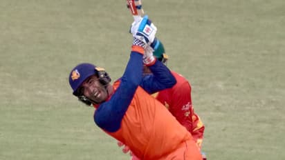 വാട്ട് എ ഫിനിഷ്! വാലില് കുത്തിയുയര്ന്ന് നെതര്ലന്ഡ്സിന് ത്രില്ലര് ജയം; ഏഴാമന് നിഡമനൂരുവിന് സെഞ്ചുറി