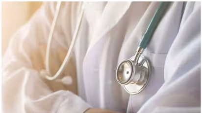 ആരോഗ്യപ്രവര്‍ത്തകരെ ആക്രമിച്ചാല്‍ ഇനി കര്‍ശന ശിക്ഷ; ആശുപത്രി സംരക്ഷണ ഓർഡിനൻസിൽ ഒപ്പിട്ട് ഗവർണർ