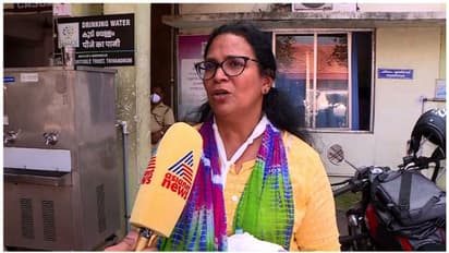 നിയമസഭയിലെ സംഘർഷം; കെ കെ രമയുടെ കൈയിൽ 8 ആഴ്ച പ്ലാസ്റ്ററിടണമെന്ന് ഡോക്ടർമാർ