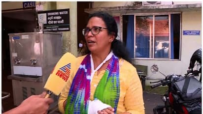 'പ്രചരിച്ചത് വ്യാജ എക്സ്റേ, കൈക്ക് വീണ്ടും പ്ലാസ്റ്ററിട്ടു; സൈബർ ആക്രമണങ്ങൾക്കെതിരെ നടപടി'; കെകെ രമ