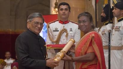 ಎಸ್ಎಮ್ ಕೃಷ್ಣ ಸೇರಿ ಸಾಧಕರಿಗೆ ಪದ್ಮ ಪ್ರಶಸ್ತಿ ಪ್ರಧಾನ ಮಾಡಿದ ರಾಷ್ಟ್ರಪತಿ ಮುರ್ಮು!