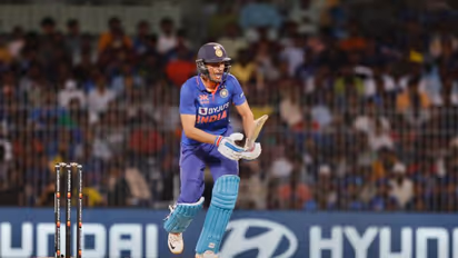 WI vs IND: பாபர் அசாம் சாதனையை முறியடித்த கில்!