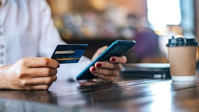 നിങ്ങളുടെ പണം പോയോ? ഈ 3 കാര്യങ്ങൾ ശ്രദ്ധിച്ചില്ലെങ്കിൽ ഇനിയും 'പിഴ'ച്ച് പോകും! ബാങ്കുകൾ ഈടാക്കിയത് 35000 കോടി