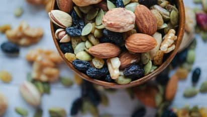 ഭക്ഷണത്തിന് മുമ്പ് ഈ നട്സ് കഴിക്കുന്നത് രക്തത്തിലെ പഞ്ചസാരയുടെ അളവിനെ നിയന്ത്രിക്കാന് സഹായിക്കും: പഠനം