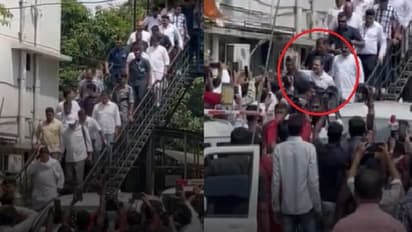 குற்றவாளி என தீர்ப்பு அளிக்கப்பட்ட போது ராகுல் என்ன செய்தார் தெரியுமா? இணையத்தில் வைரலாகும் வீடியோ!!