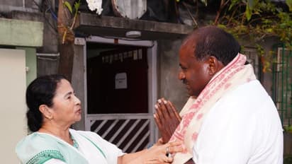 2024ಕ್ಕೆ ಮೋದಿ ಮಣಿಸಲು ಎಚ್‌ಡಿಕೆ, ಮಮತಾ ಚರ್ಚೆ..!