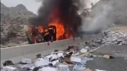 സൗദി അറേബ്യയില് നിയന്ത്രണംവിട്ടു മറിഞ്ഞ ട്രെയിലറിന് തീപിടിച്ച് ഡ്രൈവര് മരിച്ചു