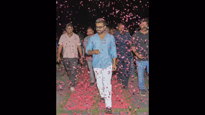 ಅದ್ದೂರಿಯಾಗಿ ರಾಮ್ ಚರಣ್ ಹುಟ್ಟುಹಬ್ಬ ಆಚರಿಸಿದ ಬಾಲಿವುಡ್ ನಟಿ ಕಿಯಾರಾ: ಫೋಟೋ ವೈರಲ್