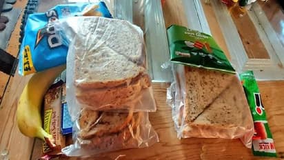 മകന്റെ വിശന്നിരിക്കുന്ന കൂട്ടുകാരനും കൂടിയുള്ള ഉച്ചഭക്ഷണം കൊടുത്തുവിടാറുണ്ട്, വൈറലായി ഒരു അമ്മയുടെ പോസ്റ്റ് 