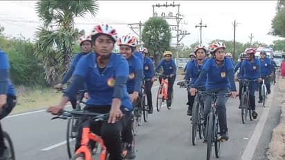 தமிழக பெண் காவலர்களின் பொன் விழா ஆண்டு: சென்னை டூ கன்னியாகுமரி வரையில் மிதிவண்டி பயணம்!