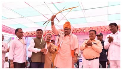 ​ഗുജറാത്തിൽ ബിജെപി എംപിക്കും എംഎൽഎക്കുമൊപ്പം വേദി പങ്കിട്ട് കൂട്ടബലാത്സം​ഗക്കേസിലെ പ്രതി