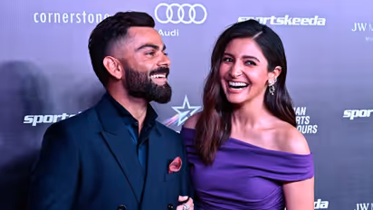  ವಿರಾಟ್ ಅನುಷ್ಕಾ  ದಂಪತಿ  ಫೋಟೋಗಳಲ್ಲಿ ಅಷ್ಟು ಹಲ್ಲು ಕಿಸಿಯೋದ್ಯಾಕೆ?