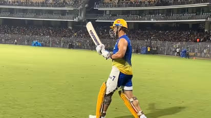 7ஆவது வீரராக சாதிக்க காத்திருக்கும் எங்க தல தோனி; இன்னும் 22 ரன்கள் தான்!