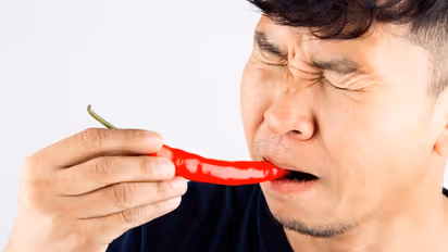 എരിവുള്ള ഭക്ഷണങ്ങൾ അധികം കഴിക്കരുത്, കാരണം ഇതാണ് 