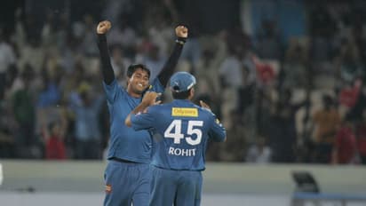 ബാറ്റ് വാങ്ങാന് പാല് വിതരണത്തിന് പോയിട്ടുണ്ട് രോഹിത് ശര്മ്മ; വൈകാരിക വെളിപ്പെടുത്തലുമായി ഓജ