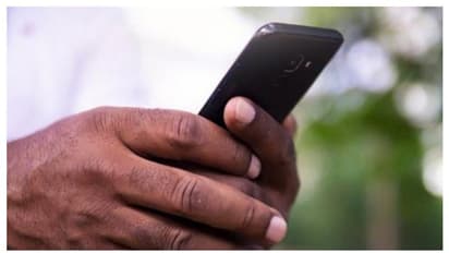 ലൈവിട്ട് ആത്മഹത്യാശ്രമം, വിവരം നൽകി ഫേസ്ബുക്ക്, പൊലീസ് കുതിച്ചെത്തി; ഒടുവിൽ സംഭവിച്ചത്...