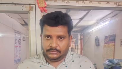 கடைக்காரர்களின் கவனத்தை திசை திருப்பி தொடர் செல்போன் திருட்டு; திருட்டு மன்னன் கைது