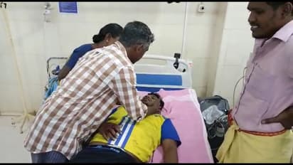 சேலத்தில் இருசக்கர வாகனங்கள் நேருக்கு நேர் மோதி கோர விபத்து; ஒருவர் பலி, 2 பேர் கவலைக்கிடம்